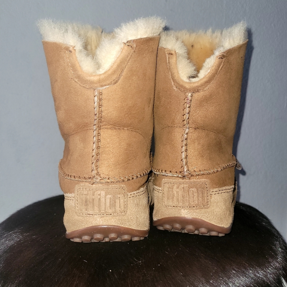Fitflop Shearling Suede Boots Women's Size 7  - Picture 3 of 7
